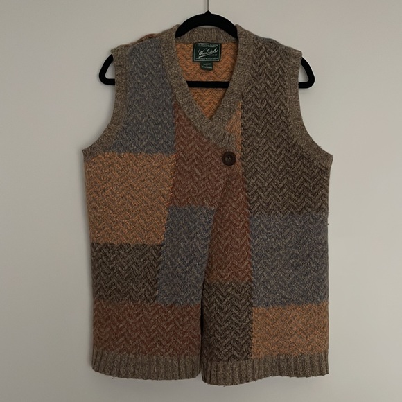Woolrich Sweaters - Vintage Woolrich Patchwork Chevron Knit Pattern Lambswool Sweater Vest Size L**